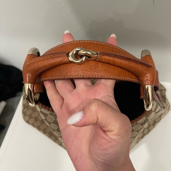 Large Gucci Horsebit Hobo - Picture 3 of 8